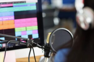 Cos'è il broadcasting: esempi pratici e spiegazione semplice