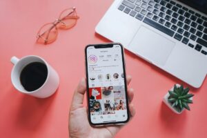 Trucchi per vedere storie Instagram in modo anonimo